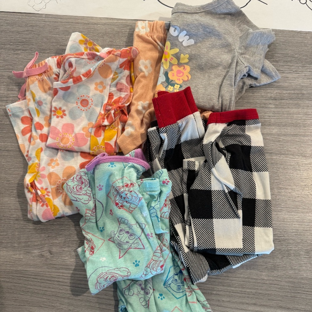 3T girls Pj sets- Holiday , Paw Patrol, Flowers